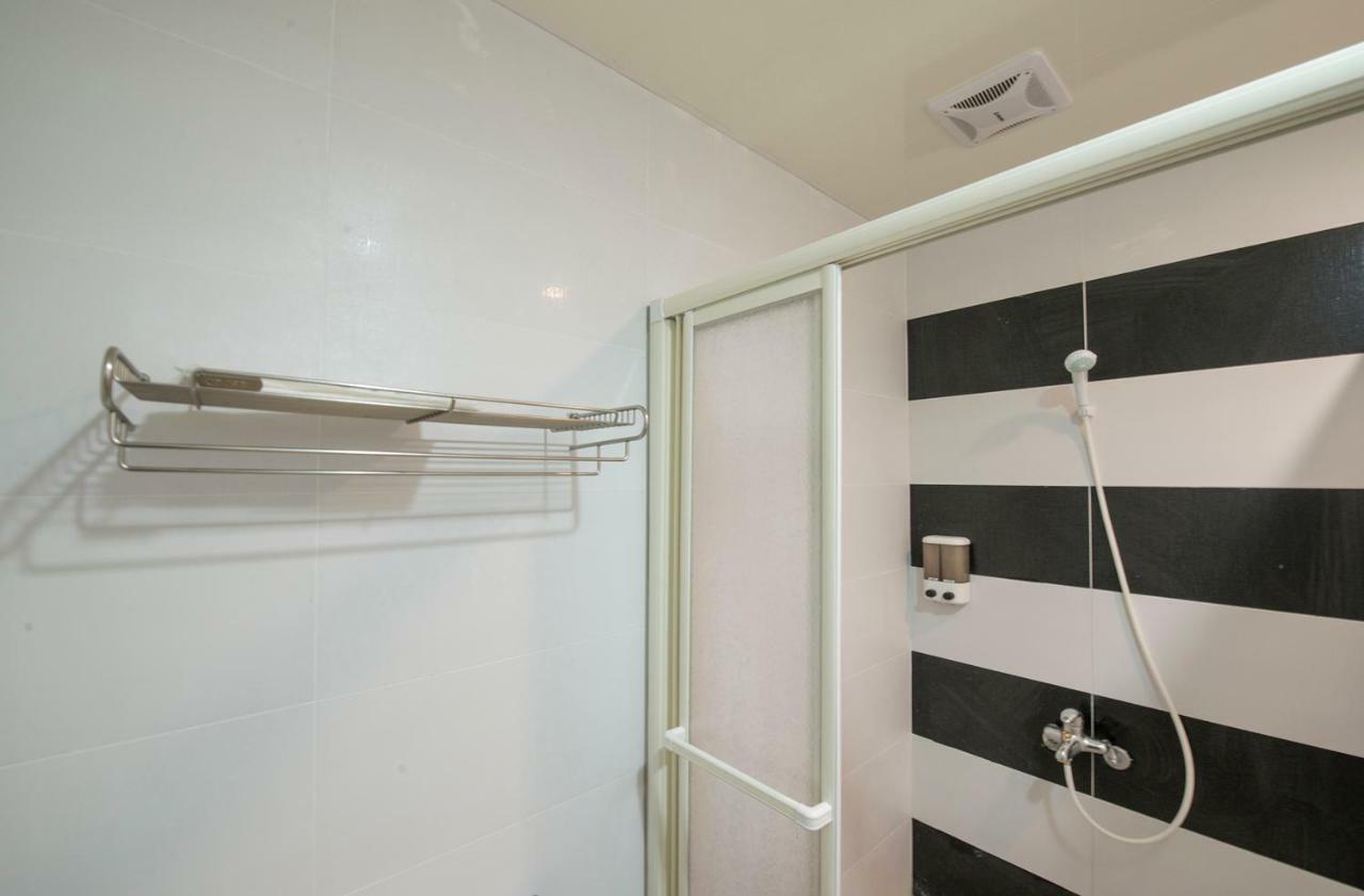 Sunny House Apartment Luodong Luaran gambar